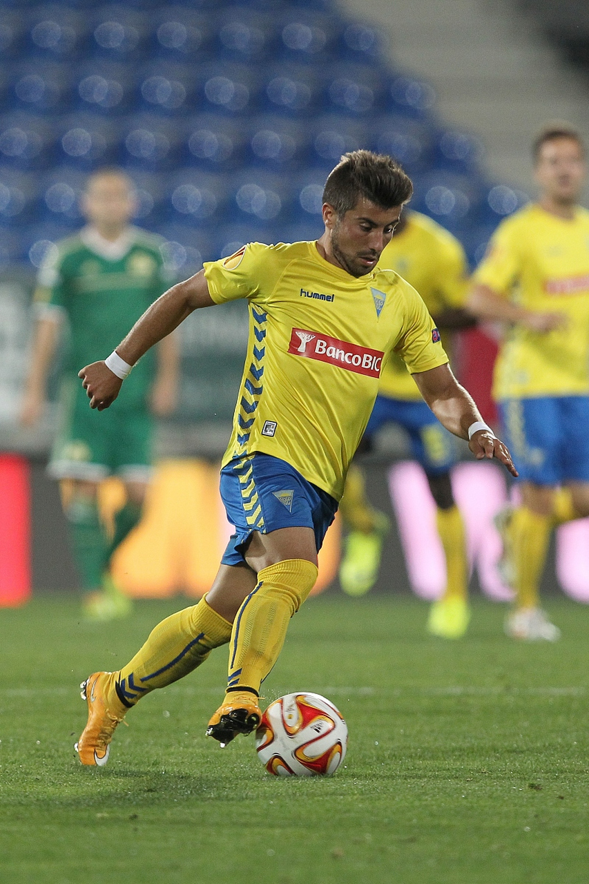 开云-关于科隆球队表现低迷，积分滞留降级区发出警告的信息