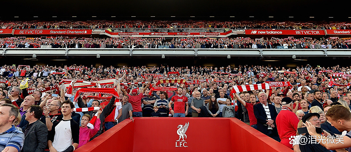 开云体育官网-曼联豪取胜利，欧冠前景看好