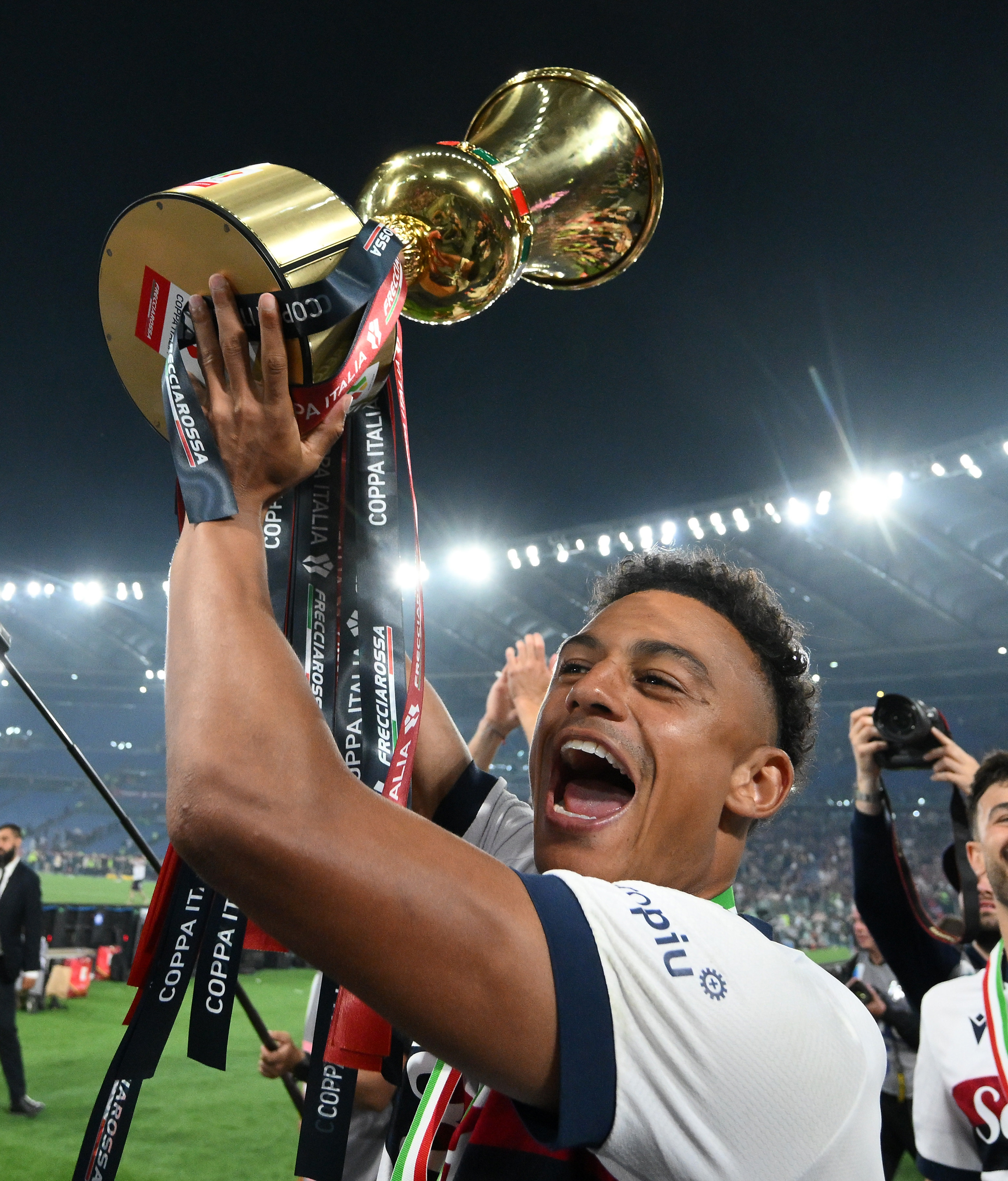 开云体育在线-意大利选手刷新比赛记录获奖