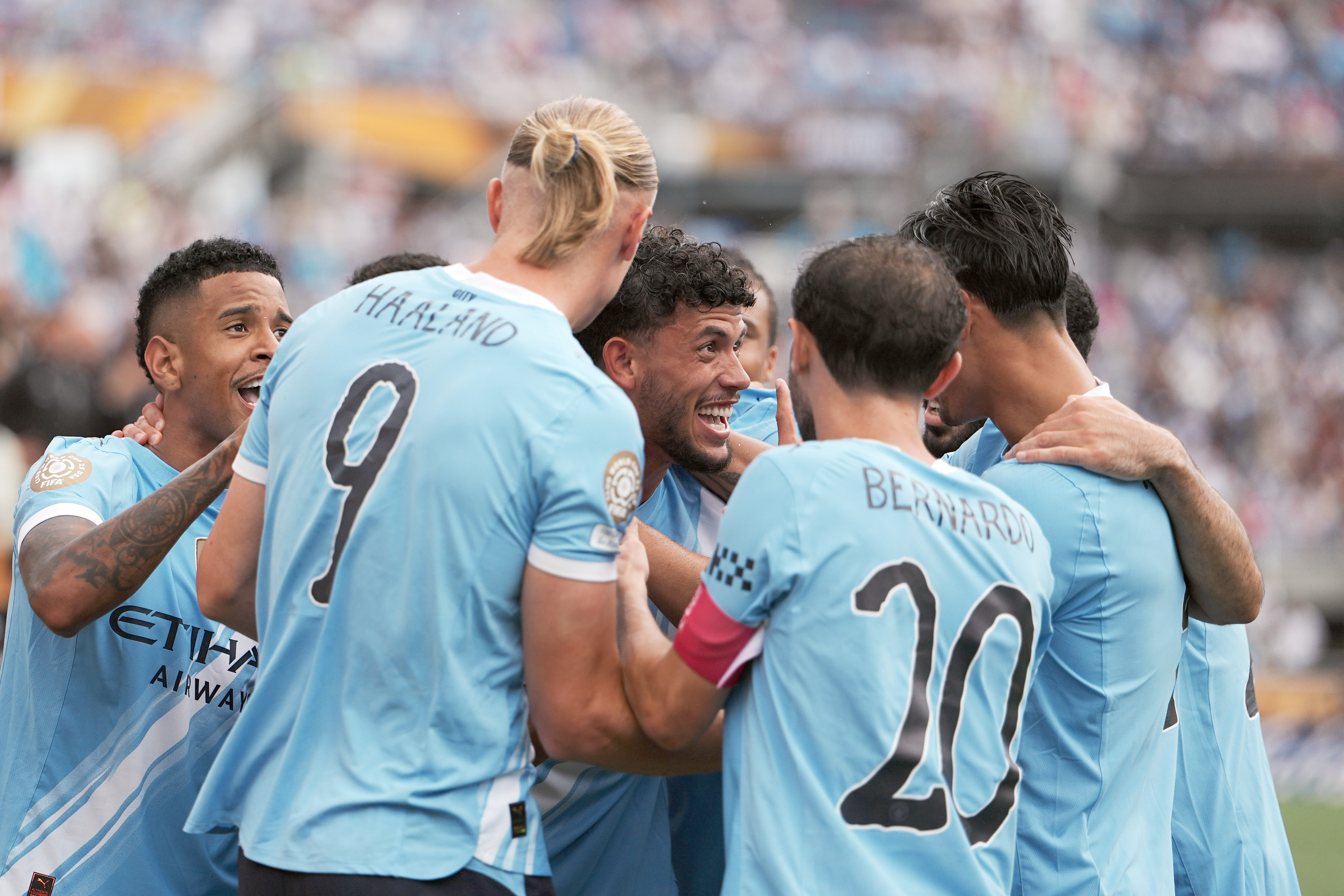 包含尤文图斯胜券在握，实现晋级的词条