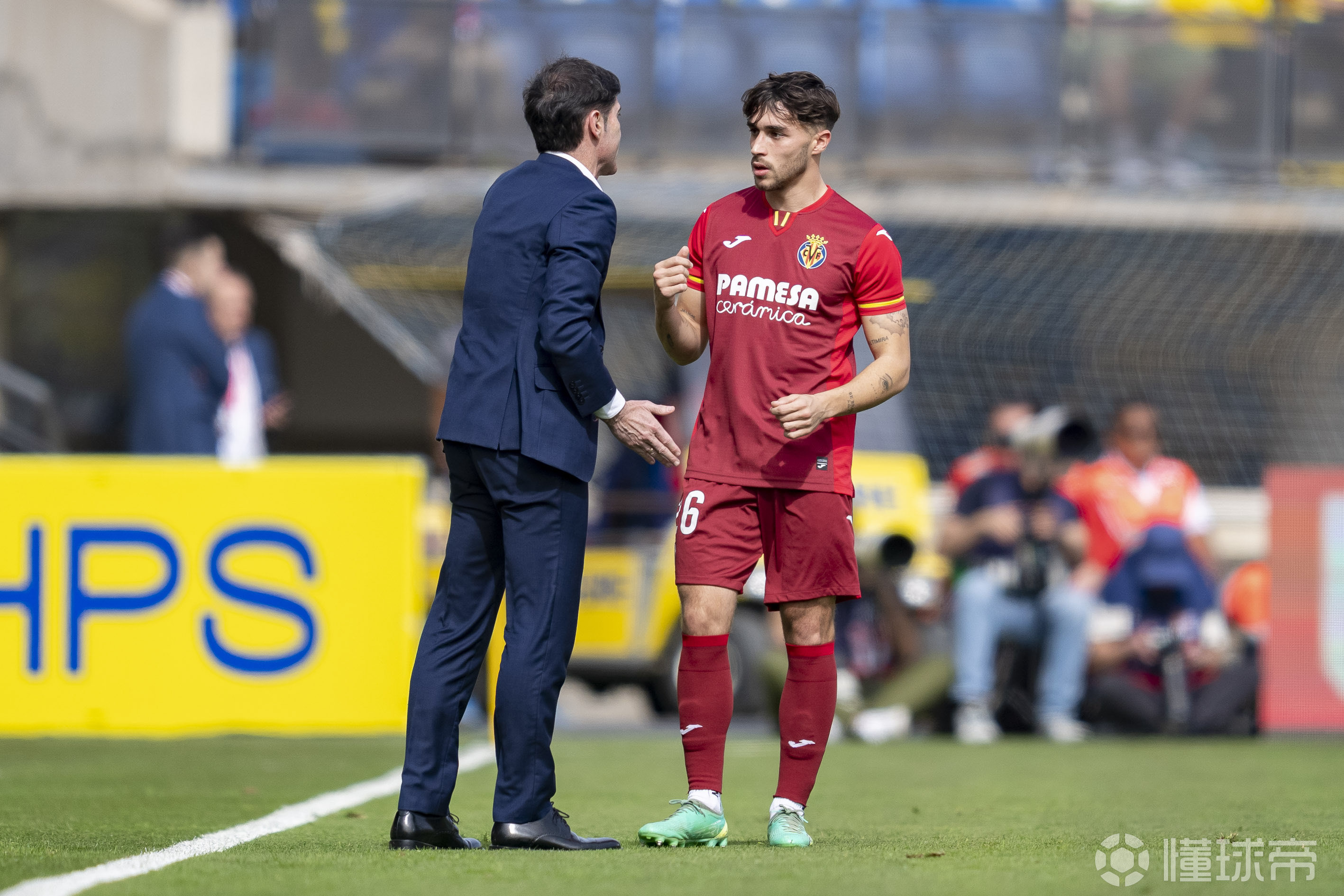 关于比利亚雷亚尔惨败，晋级希望黯淡的信息