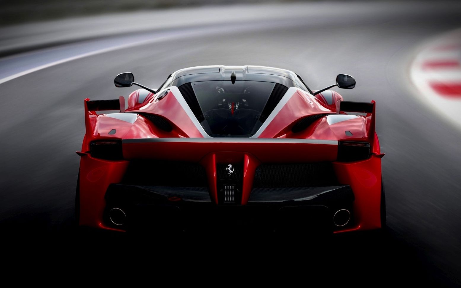 开云平台-豪门对决！赛车上演世纪大战