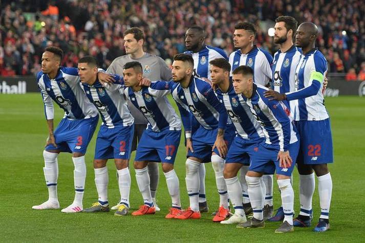 国际赛场上球队精英齐聚，竞争激烈