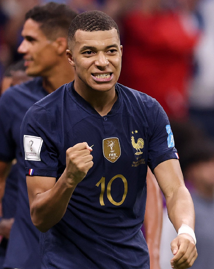 开云体育在线-波兰队险胜葡萄牙队，林高远惊艳四座