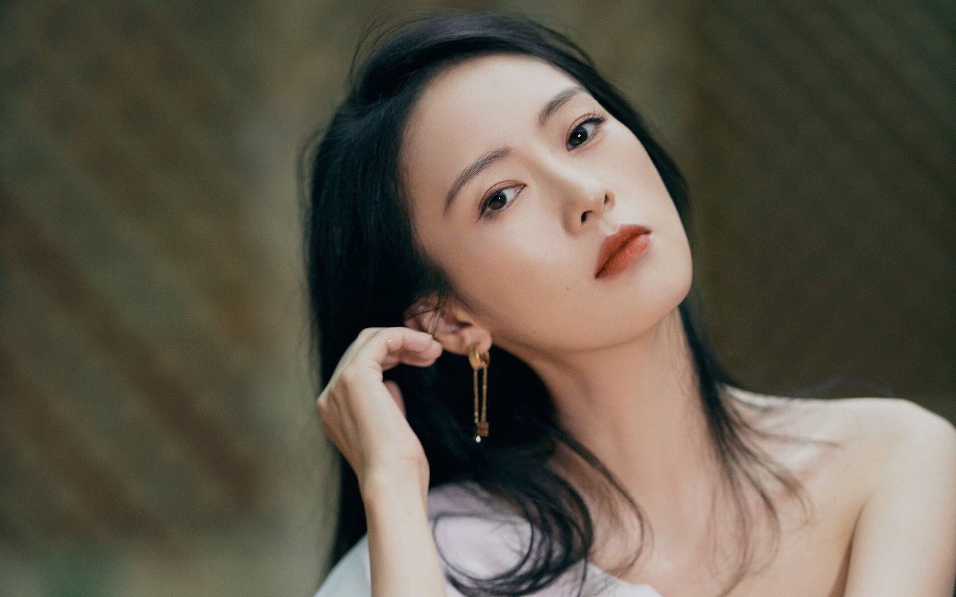 破壁者蒂亚戈,塞维利亚的月光,照见王冠上的裂痕