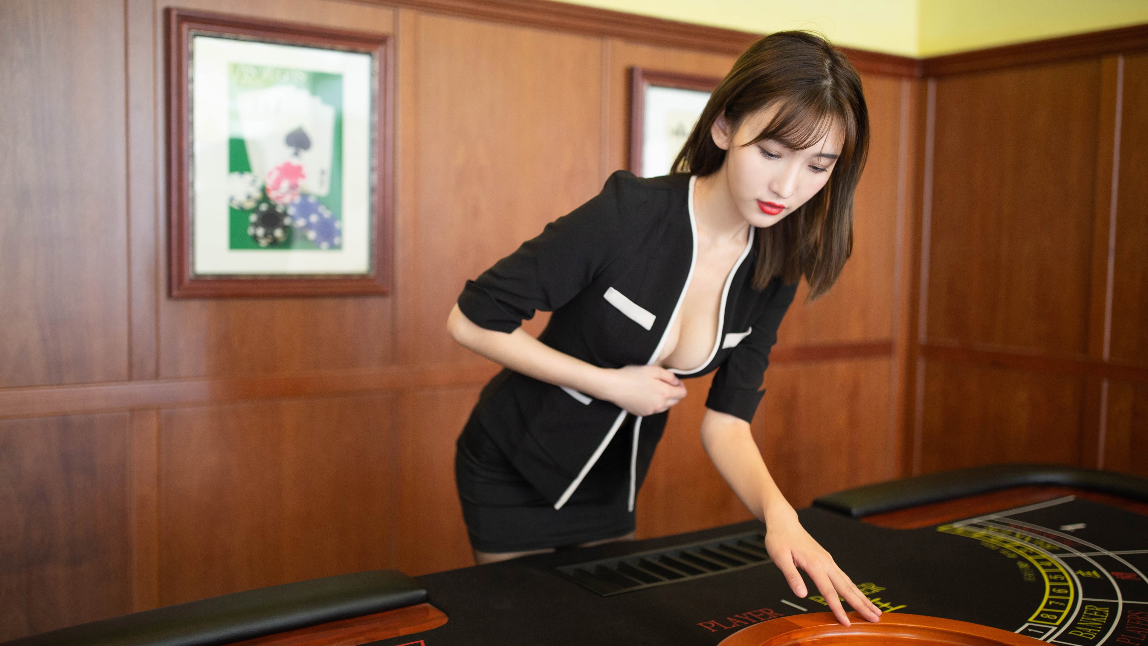 门迪，挪威极夜中的银河灯塔