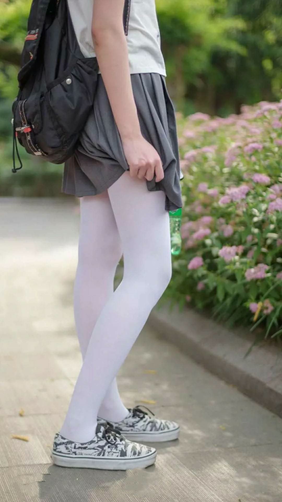 像手术刀般精准，苏格兰轻取波兰，范戴克的防守堪称教科书